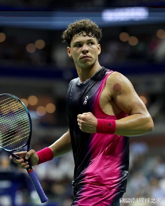 将通过她的 将通过她的