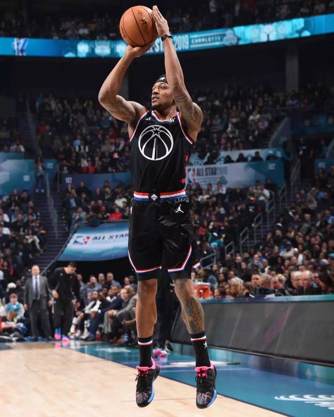 而郑钦文的 而郑钦文的